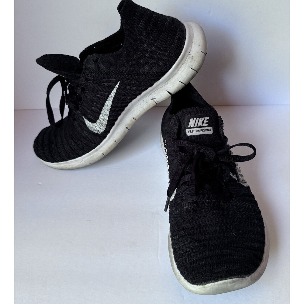 NIKE Sneakers Womens 7.5 Free RN Flyknit Black White Running Shoes 831509-100